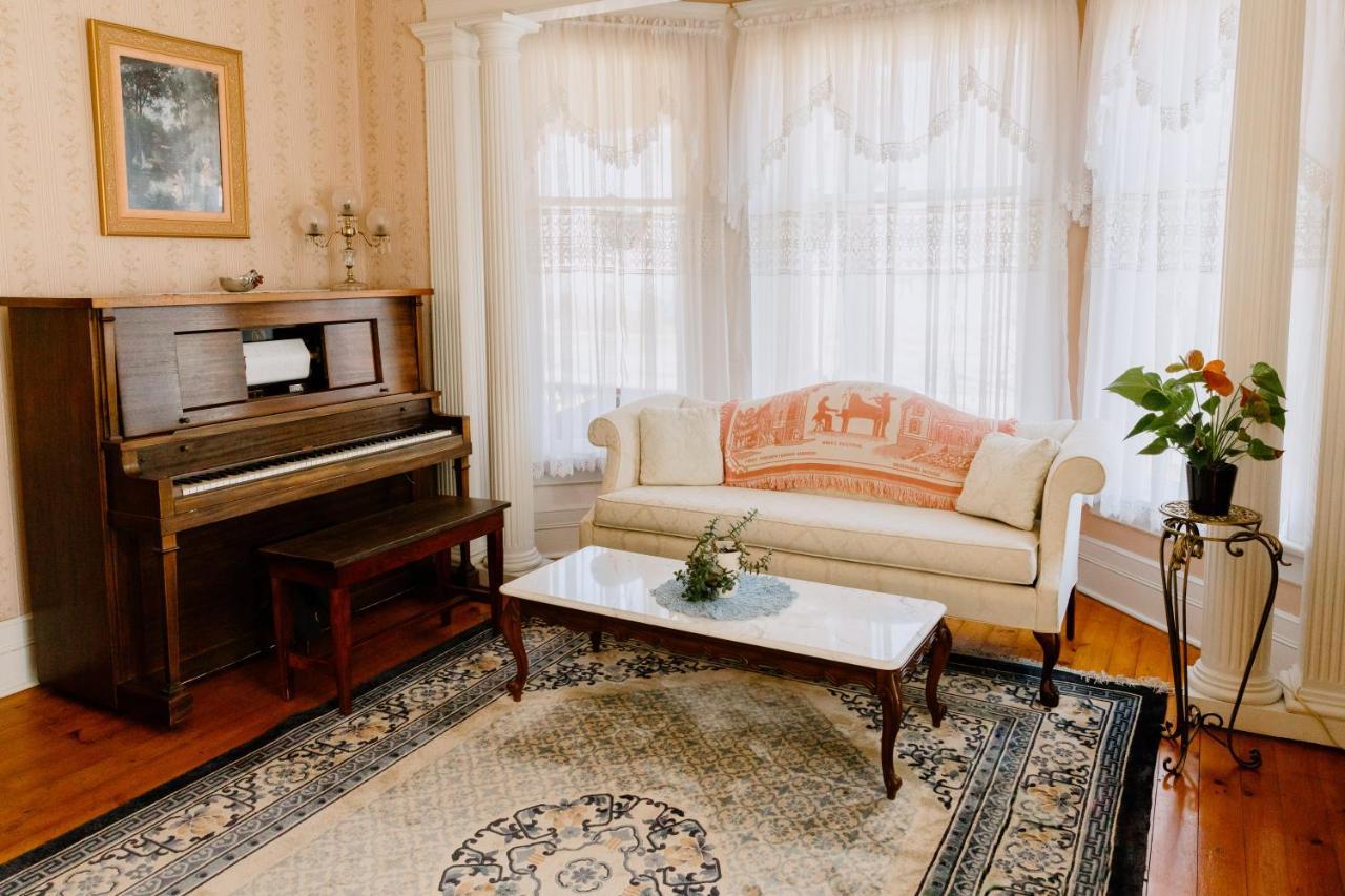 Dundee 1897 Beekman House Bed And Breakfast מראה חיצוני תמונה